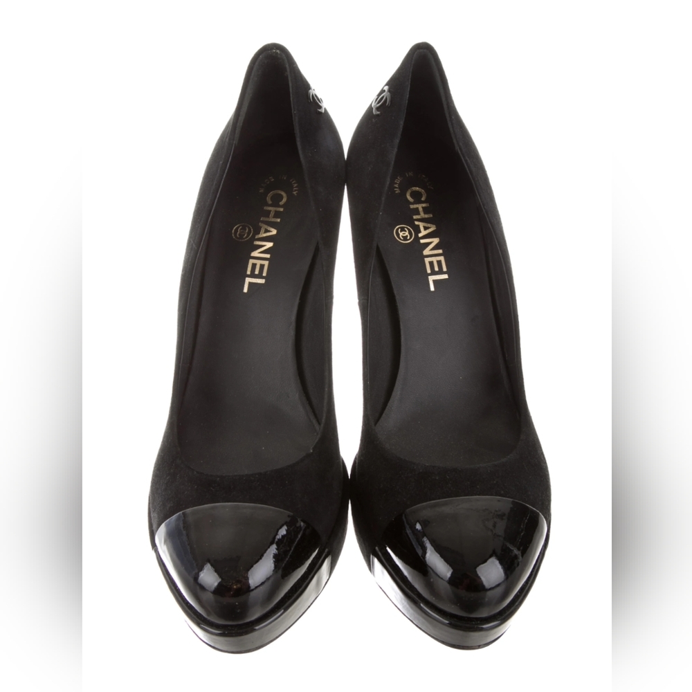 CHANEL Size 10 CC Black Platform Heel Pumps Size IT 40